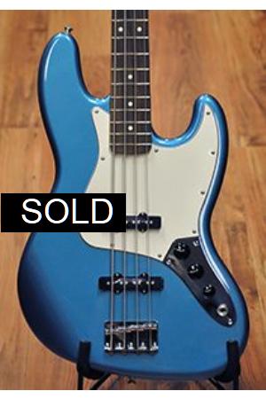 Fender Standard Jazz Bass Lake Placid Blue